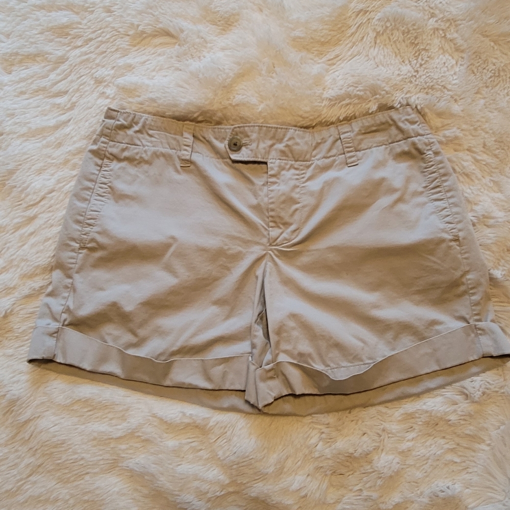 Gap Shorts Sz 6 W 32 R 9